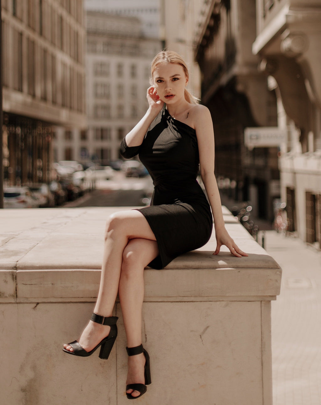 Black Long Arm Slant Neck Dress - LEPITON
